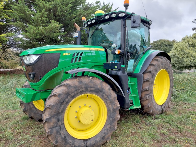 Under Auction - (A177) 2017 John Deere 6155R Tractor 