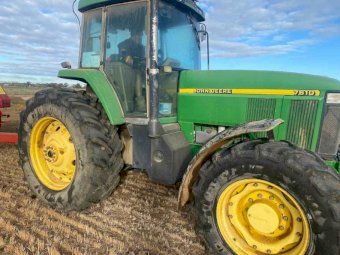 John Deere 7610 Tractor