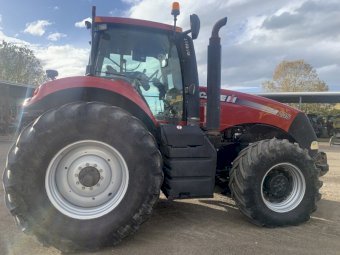 2011 Case IH 235 Magnum Tractor