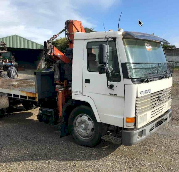 Volvo Cabin, Motor Gearbox and Crane