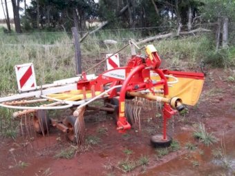 Pottinger TOP 342 Rotary Hay Rake