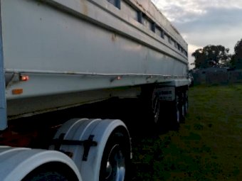32' Steel Tri-Axle Tipper