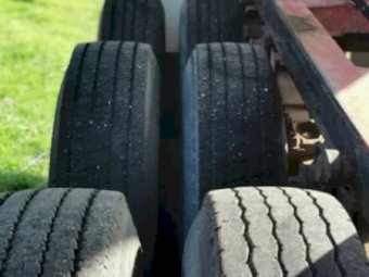 32' Steel Tri-Axle Tipper
