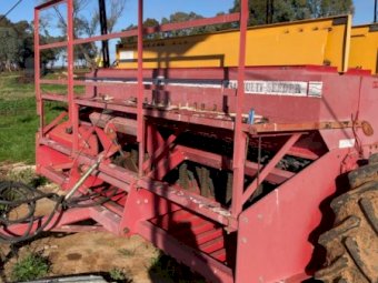 1999 Duncan 734 Multi Seeder