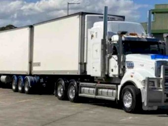 2010 Mack Superliner
