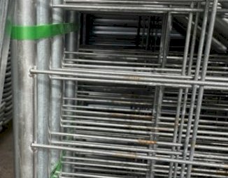 Under Auction - (A184) 20 x 16ft AFG N-Stay Gates 