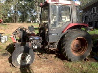 Case IH 585XL Tractor