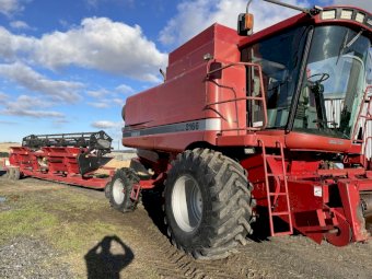 1994 Case IH 2166 Header with 25ft 1010 Front