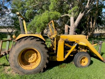 Chamberlain C670 Tractor