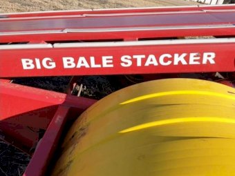 Under Auction - (A215) 2018 Jadan Big Bale Stacker 