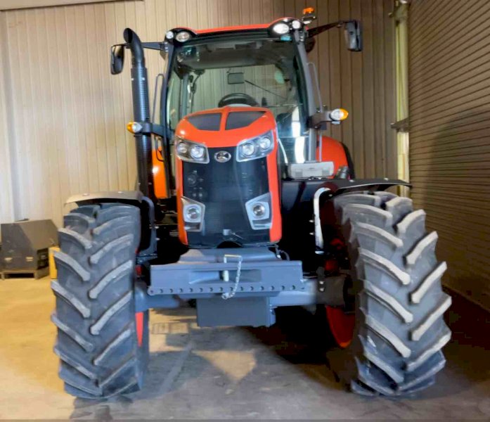 Kubota M7152 Tractor