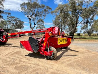 2016 Case Ih DC133S Mower Conditioner