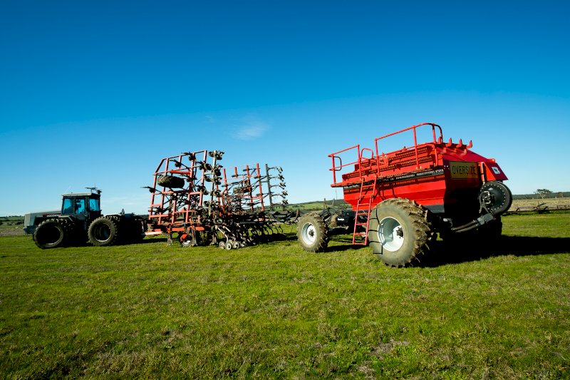Under Auction - (A187) Horwood Bagshaw Air Seeder 10,000 Ltr 