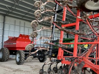 Under Auction - (A187) Horwood Bagshaw Air Seeder 10,000 Ltr 