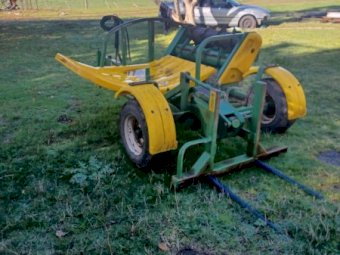Hustler Hay Feeder