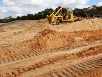 Under Auction - (A186) International TD20C Bulldozer 