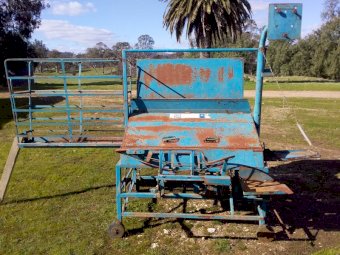 Gun Crutcha cradle.