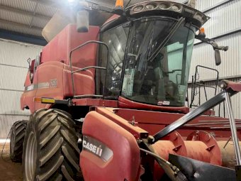 2013 Case IH 7230 Header with D65 Macdon Front