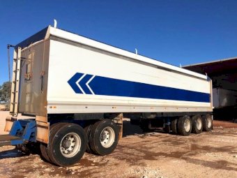 2013 Brentwood Aluminum 5 Axle Dog 34ft x 6ft Chassis Tipper Trailer