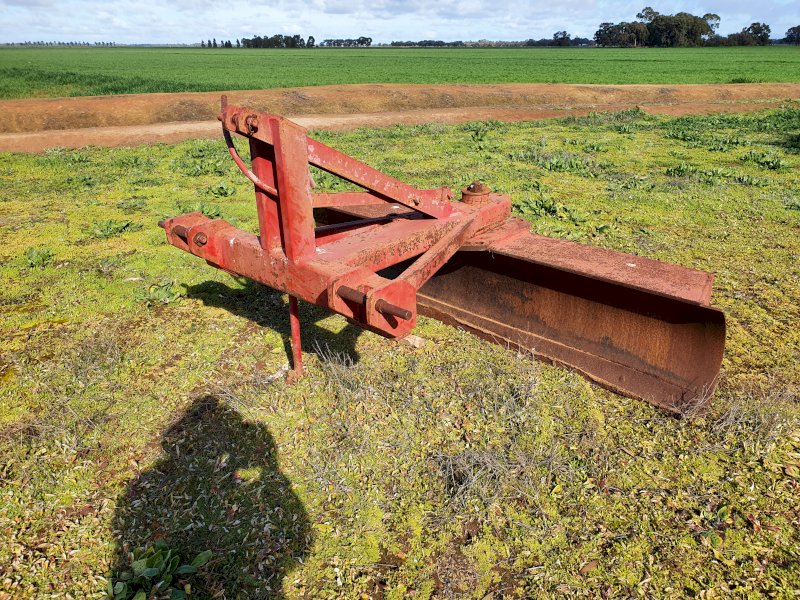Jarrett three point linkage blade