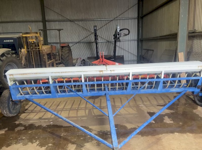 Davimac Band Seeder