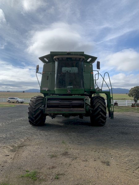 John Deere 9600 Header and Front