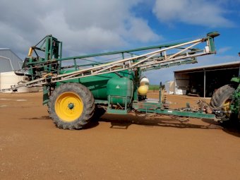 2003 Goldacres Prairie 4030 Boom Spray