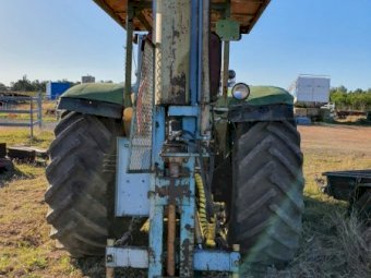 El-Gra McCutcheon post driver with PTO hydraulic pump