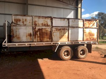 Under Auction - (A195) 1977 International Acco 1830 Tipper Tray Truck 