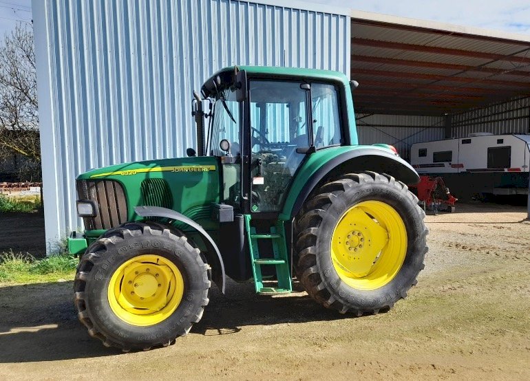 2006 John Deere 6320 Premium Tractor