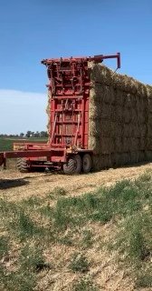2012 Morris Pro Ag Bale Stacker