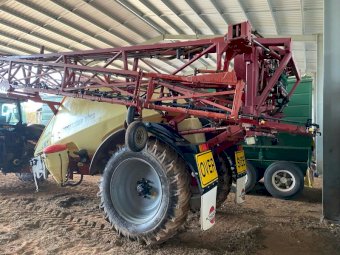 2010 Hardi Commander 5036 Boom Spray