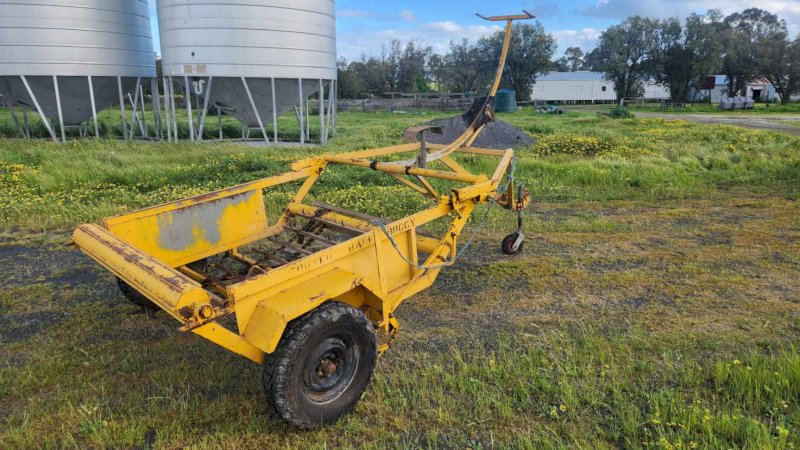 Turner Bale Buggy Feeder
