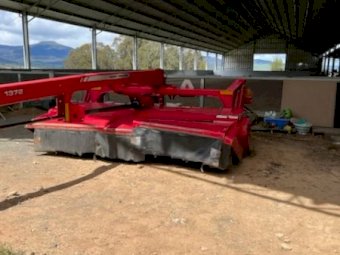 Under Auction - (A201) 2014 Massey Ferguson 1372 Mower Conditioner 