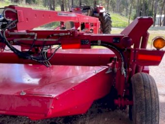 Under Auction - (A201) 2014 Massey Ferguson 1372 Mower Conditioner 