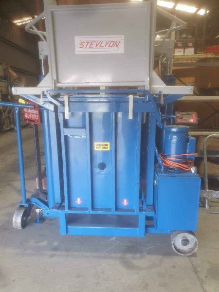 Lyco Stevlyon 'Mini Matic' Wool Press