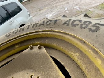 Row crop Tractor tyres and rims 380/R38 rear and 12.4 R 28 fronts