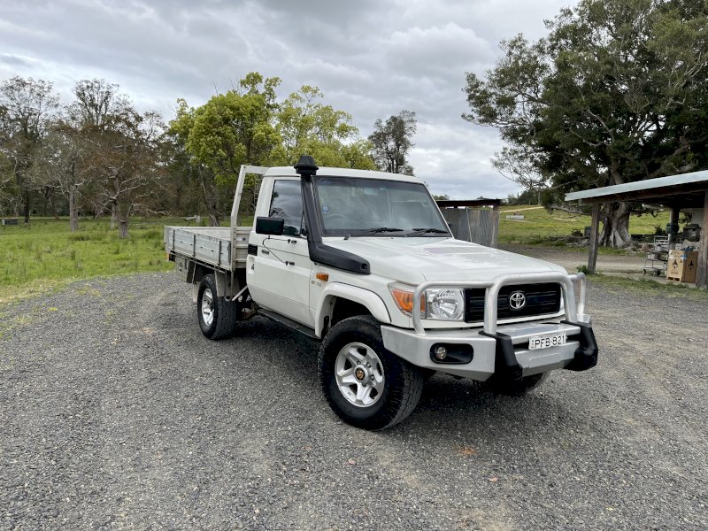 2013 Toyota  Landcrusier Work Mate 4x4 with Alloy tipping tray