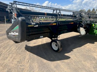 2008 MacDon D60 40 ft Draper front
