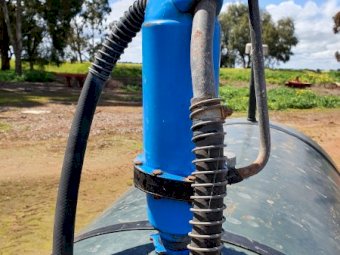 Mobile fuel tank