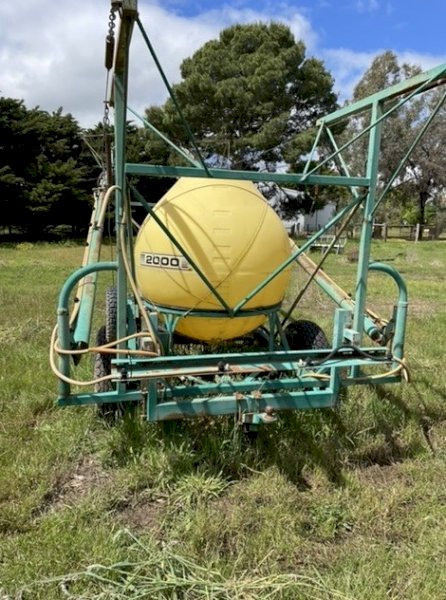 Jet stream spray unit