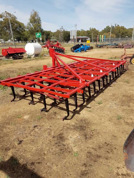 Massey Ferguson 3PL Scarifier