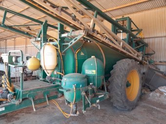 2003 Goldacres Prairie 4030 Boom Spray