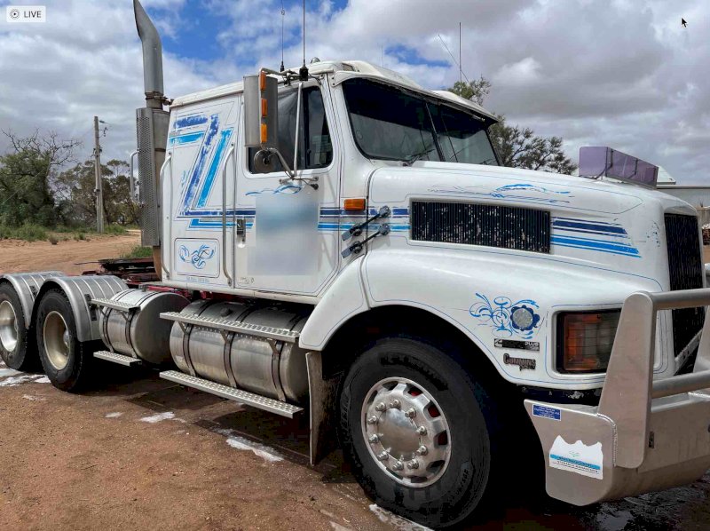 1999 International S Line 3600 N14 Plus