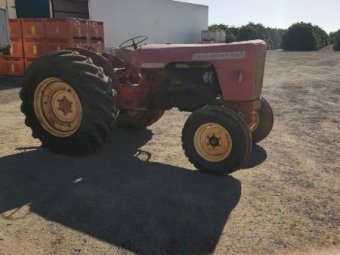 David Brown 990 Tractor