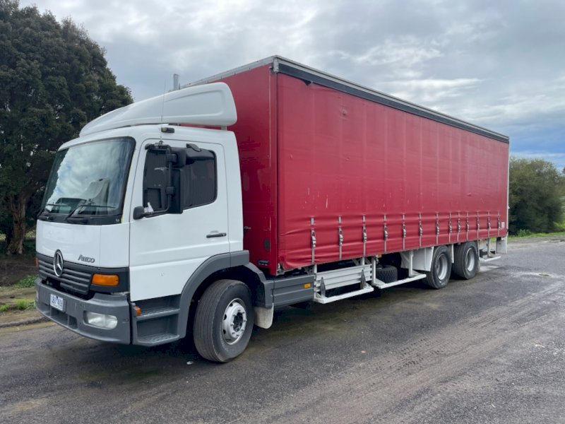 2002 Mercedes Benz Atego Tautliner Tray Truck