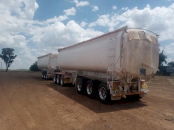 2022 Freightmore Road Train Set