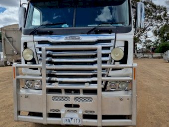 2015 Freightliner Argosy Prime Mover