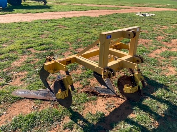 WANTED Coulter Disc Assembly's Including Hubs and Pivot