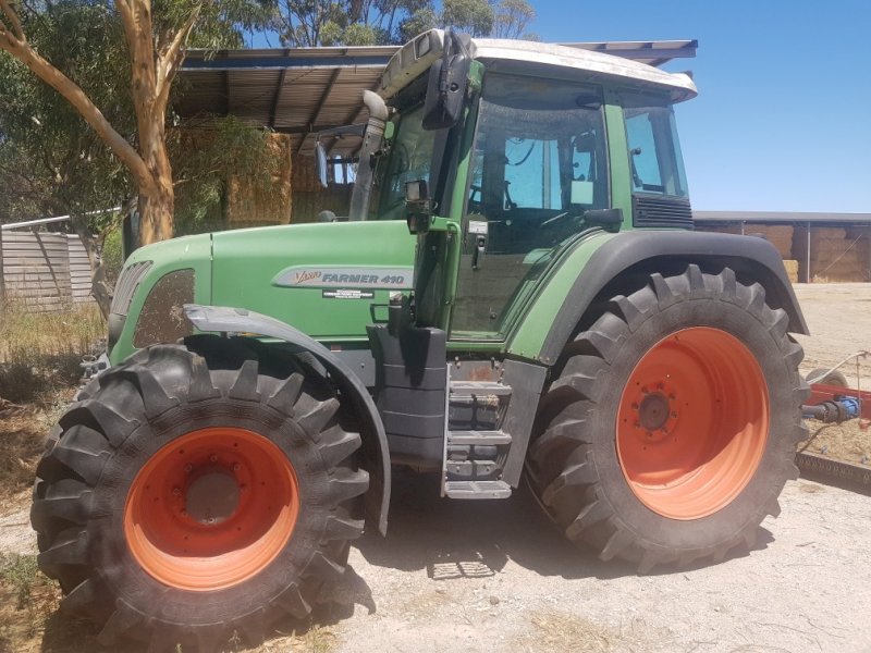 2004 Fendt Farmer 410 Vario Tractor